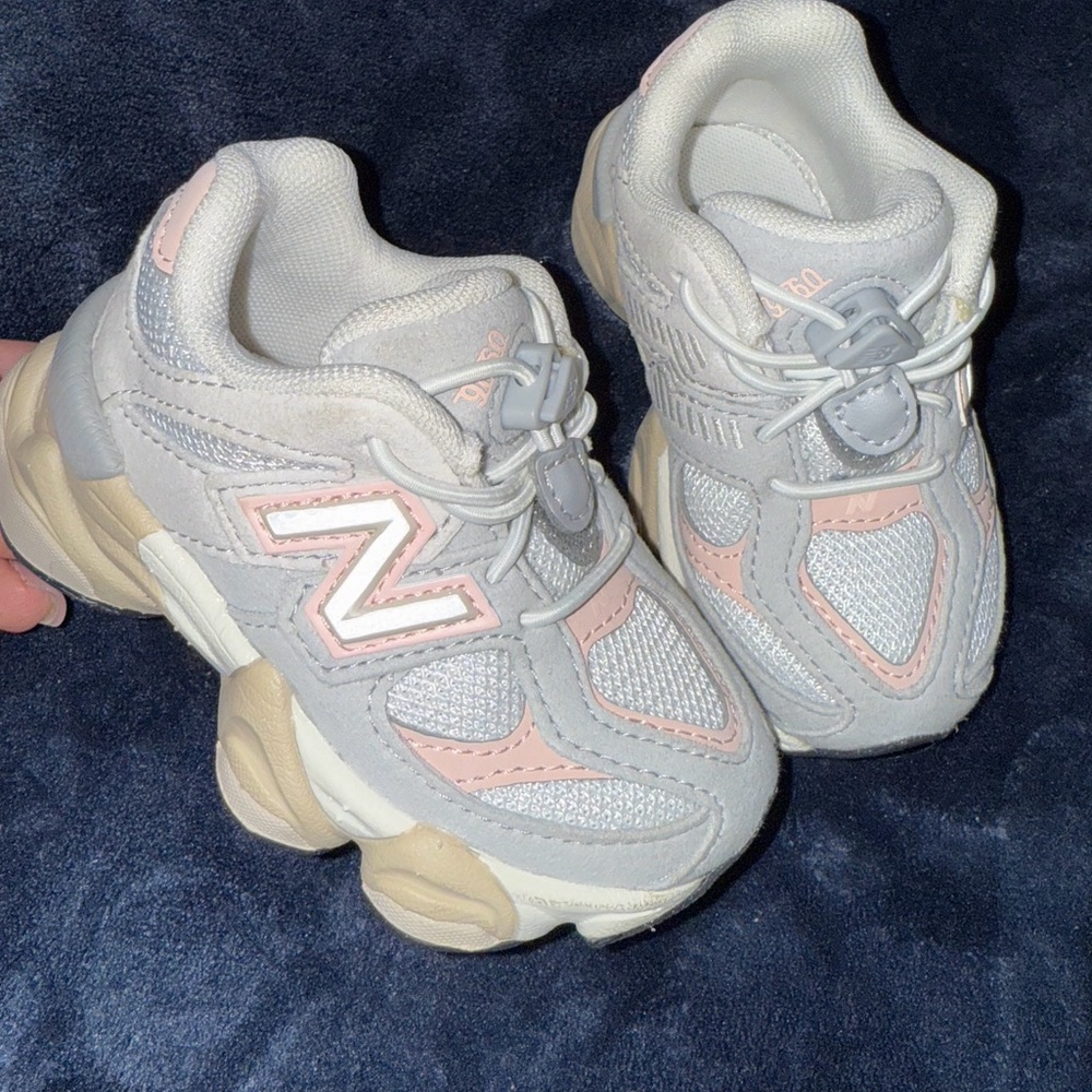 Baby girl new balance 9060 brand new I don’t have the box. Size 5C